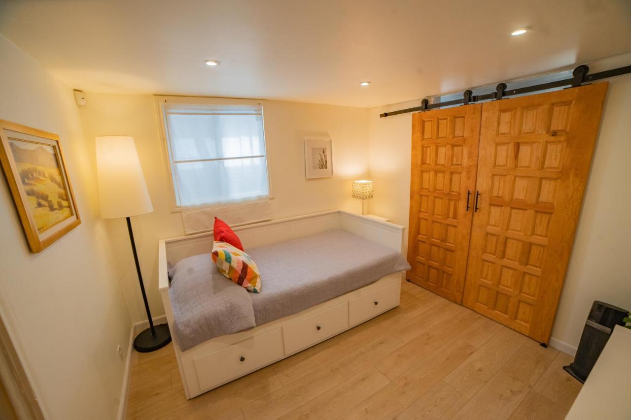Casa Maria - Beachfront Cottage On The Sand Ensenada Exterior photo